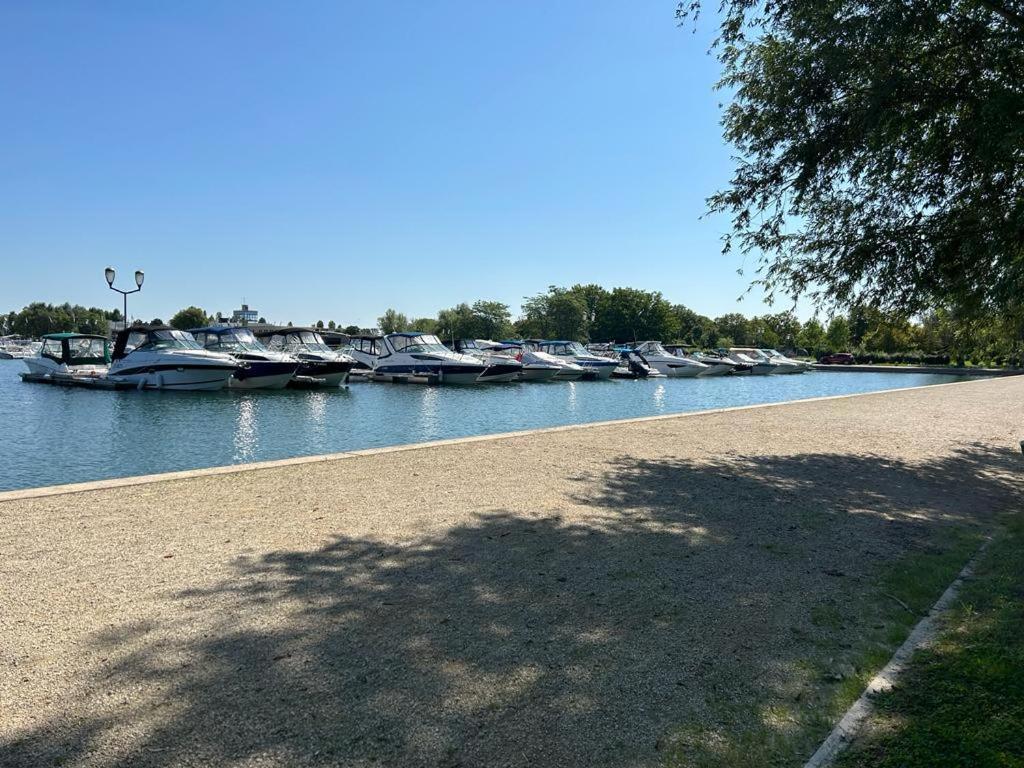 L'Oree Des Lacs, Maison De Village Tout Confort Radonvilliers 外观 照片